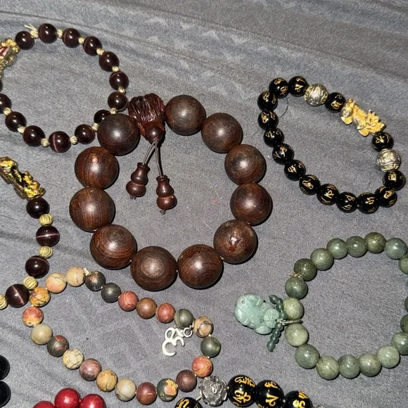 25 japanese bracelets.
